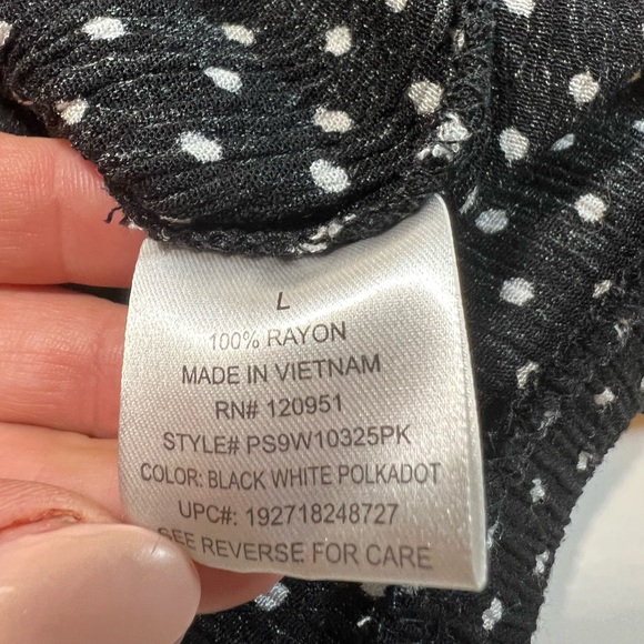 Pink Republic Side Knot Wrap Polka Dot Top size L - Picture 11 of 16